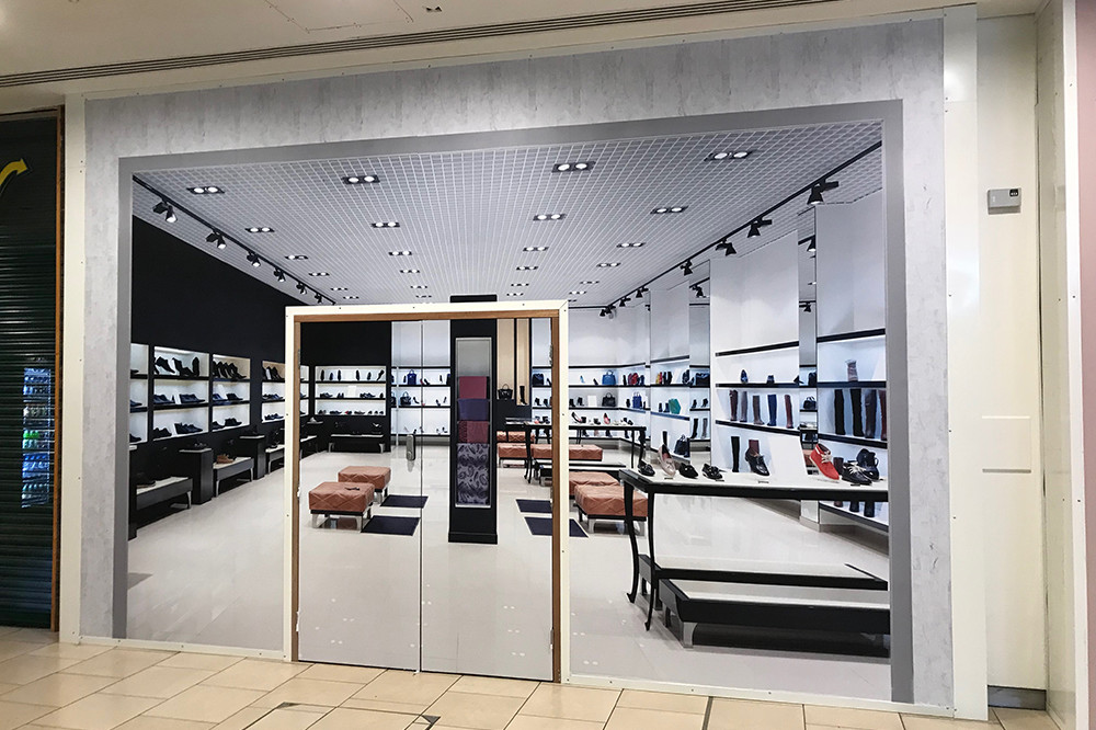 Vinyl graphics installation & point of sale specialists in London – UK Install
